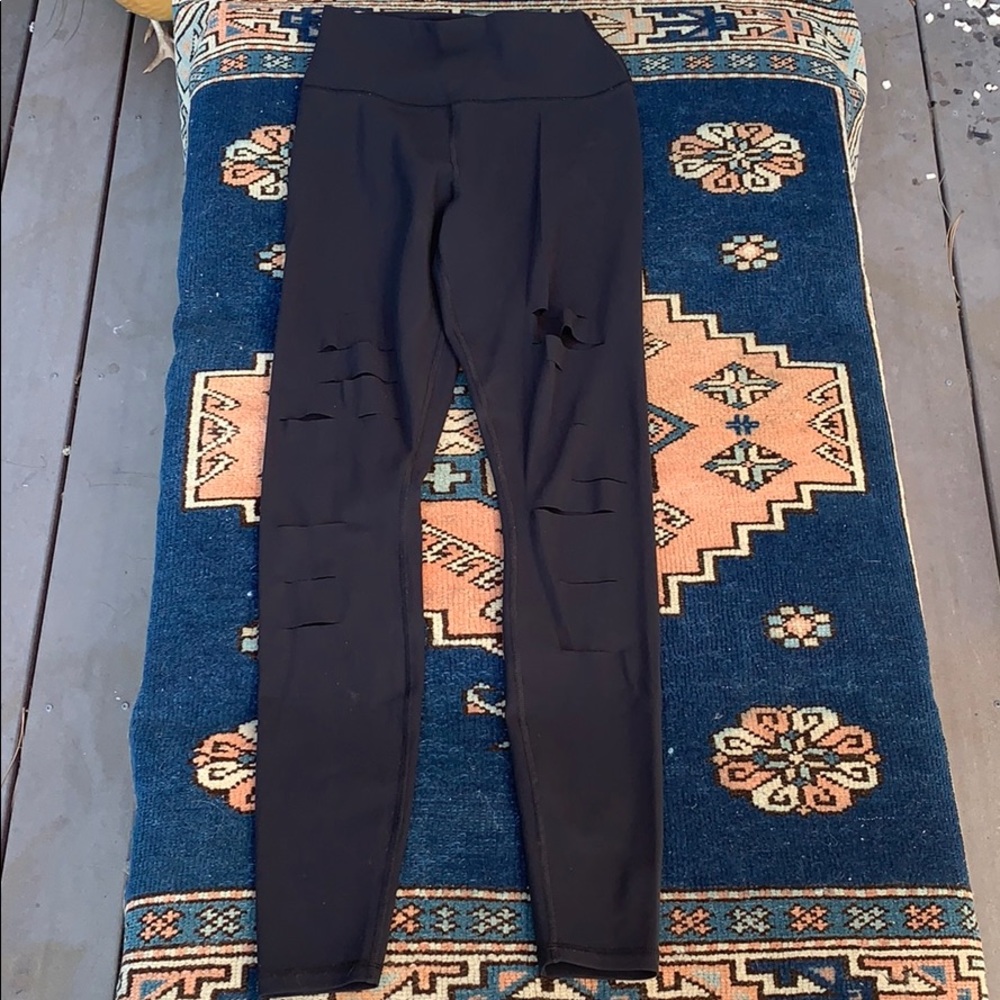 Alo yoga s 7/8 high waist ripped warrior legging